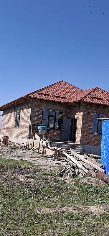 жилой дом с земельным участком: Продаётся одноэтажный кирпичный дом с четырёхскатной крышей из — 3