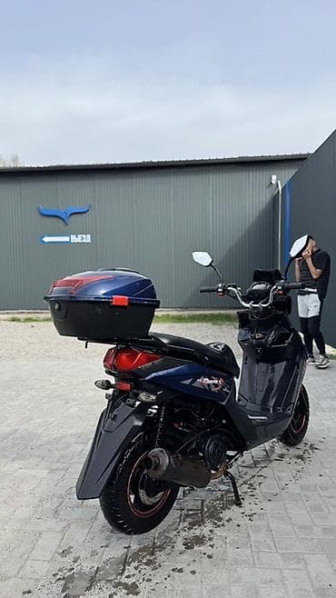 губа бампер: Тип скутера 150 куб. см, Бензин, Б/у — 5