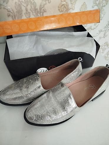 мир обувь: Женские лоферы-слипоны серебристого цвета - Материал натуральная — 2