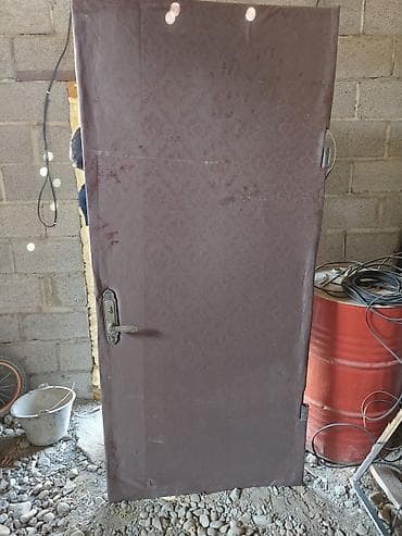 металические двери: Металлическая входная дверь с коробкой, реальным покупателям уступим — 3