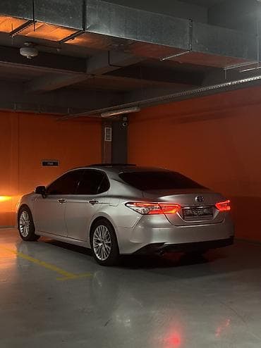 prius plus: Toyota Camry: 2019 г., Автомат, Бензин, Седан — 5