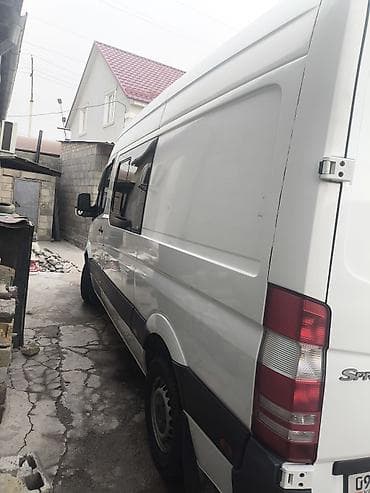 профнастил для обшивки дома цена: Mercedes-Benz — интерьер коммерческого фургона (серия Sprinter) — 10