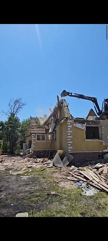 Услуги демонтажа и сноса зданий и сооружений - Механизированный at lalafo.kg Услуги демонтажа и сноса зданий и сооружений - Механизированный