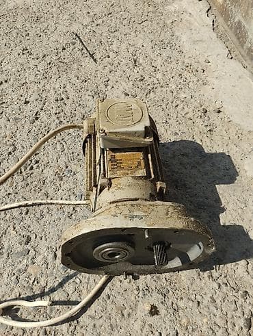 Электродвигатель, Трехфазные, Мощность: 0,75 кВт, Обороты: 1500 об/мин at lalafo.kg Электродвигатель, Трехфазные, Мощность: 0,75 кВт, Обороты: 1500 об/мин
