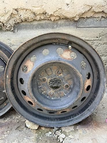 Шиналар жана дисктер: Дөңгөлөктөр монтажда 185 / 70 / R 14, Жай, Колдонулган, Комплект, Жеңил унаалар, Темир, тешиктери - 4 — 7