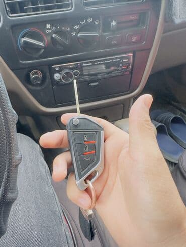 срочно продам авто в связи с переездом: Toyota Camry: 1996 г., 3 л, Автомат, Газ, Седан — 6