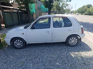 топливные: Nissan March: 2000 г., 0.1 л, Автомат, Бензин, Хэтчбэк — 2