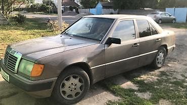 rolls royce silver ghost: Mercedes-Benz W124: 1990 г., Седан — 8