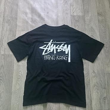 Эркектер кийими: Черная футболка Stüssy Hong Kong - Классическая футболка с коротким — 2