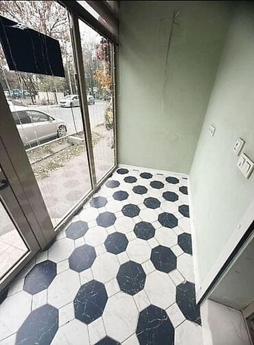 Коммерциялык мүлк: Молодая гвардия Сдаю помещение под малый бизнес. Площадь: 15 м² — 4