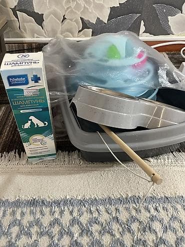 котенок в добрые руки: Набор для кошки/небольшой собаки. Состав: - Переноска пластиковая с — 4