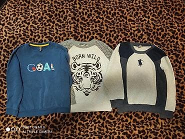Балдардын кийим-кечелери жана бут кийимдери: 3 свитера/ кофты ТЕПЛЫЕ на 6-7 лет. Цена за все - 800 сом состояние — 2
