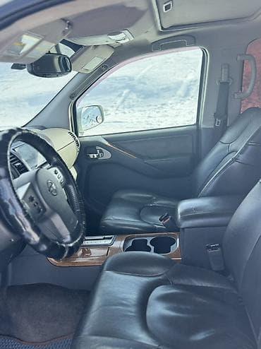 кресло машины: Nissan Pathfinder: 2005 г., 4 л, Автомат, Газ, Внедорожник — 3