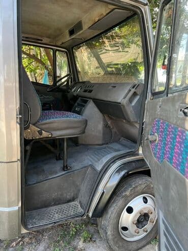 нерабочие авто: Грузовик, Mercedes-Benz, Стандарт, 5 т, Б/у — 6