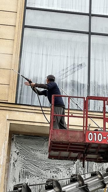 мыть окна: Уборка территории, Мойка фасада — 5