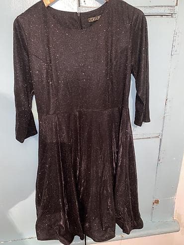 second hend: Женское платье Платье: - Цвет: чёрный блестящий Состояние:новый — 2