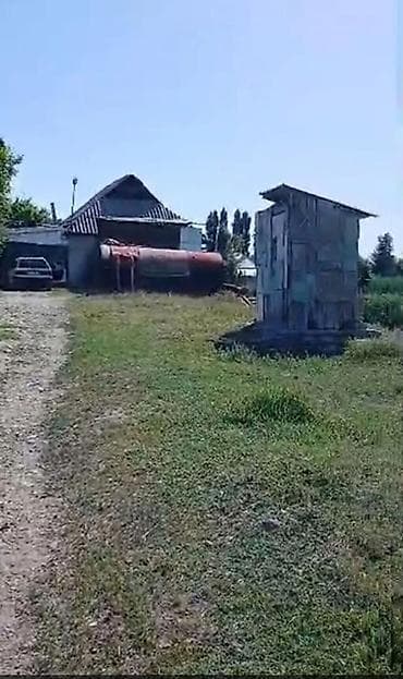 продаётся кашара: Продаётся сельхозучасток с постройками и водой. Описание: - — 2