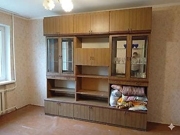 Продается стенка из 3 частей, можно купить по частям. 3000 сом за все