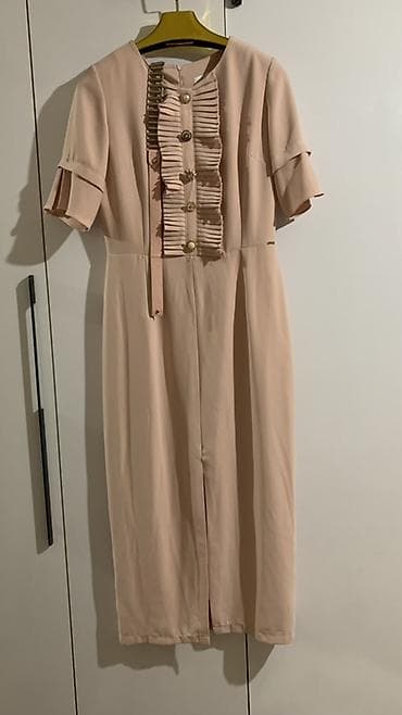 Женские платья — 3 модели 1) Нюдовое миди с коротким рукавом: -