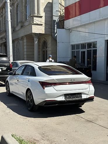 elantra: Hyundai Elantra: 2021 г., 1.6 л, Автомат, Бензин, Седан — 4