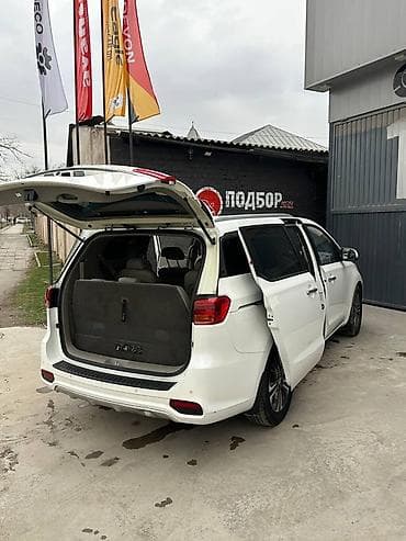 kia bongo: Kia Carnival: 2019 г., 2.2 л, Автомат, Дизель, Минивэн — 5