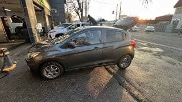 обмен машинами с доплатой: Chevrolet Spark: 2019 г., 0.9 л, Автомат, Бензин, Хэтчбэк — 2