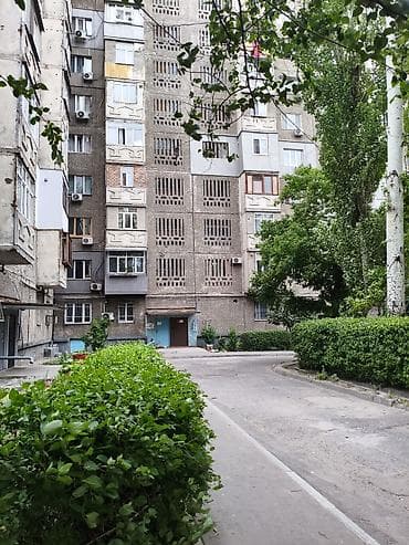 3 комнаты, 80 м², 106 серия, 8 этаж, Старый ремонт