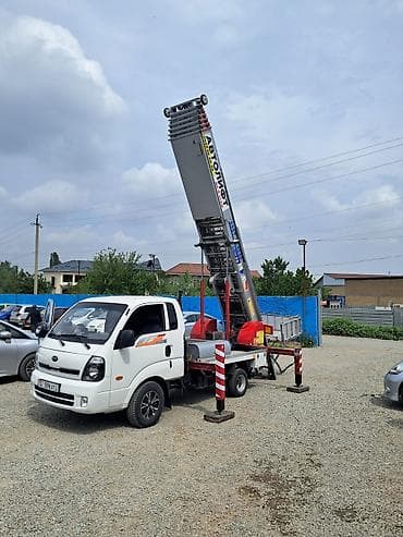 mobile stand: Автовышка, Kia, 2012 г., до 9 м — 2