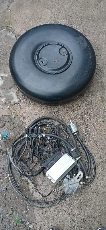 Газовое оборудование для авто всё в комплекте в хорошем состоянии