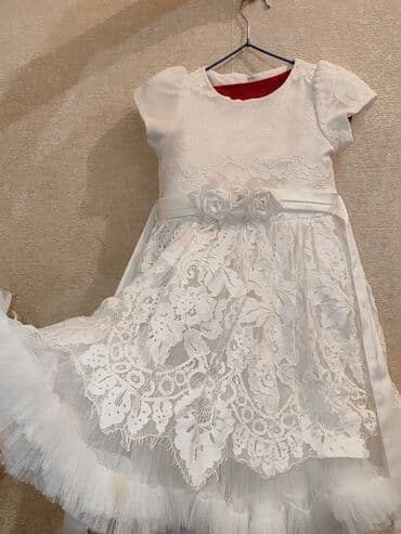 Детское платье, цвет - Белый, Б/у at lalafo.kg Детское платье, цвет - Белый, Б/у