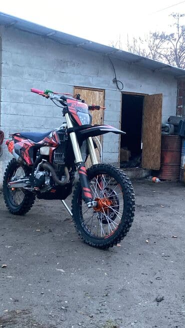 мотоцикл м8: Продаю Эндуро Champ CP300-C. Состояние идеальное - Двигатель:ZS182 — 6