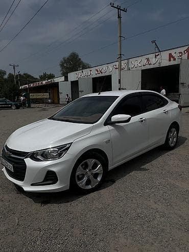 Chevrolet: Chevrolet : 2021 г., 1 л, Типтроник, Бензин, Седан — 1