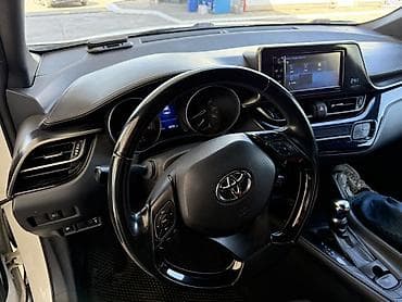 машина баасы: Toyota C-HR: 2018 г., 2 л, Бензин — 8