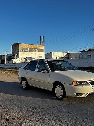 Daewoo Nexia: 2012 г., 1.5 л, Механика, Бензин, Седан