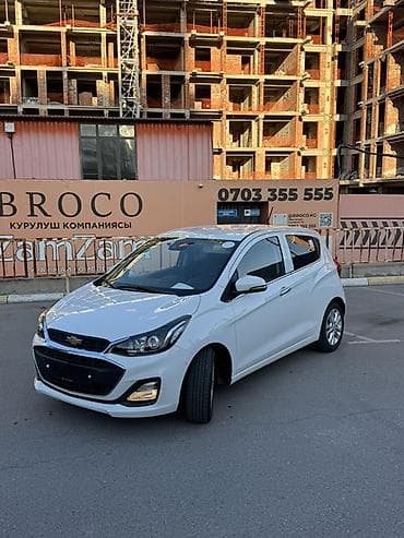 Продажа авто: Chevrolet Spark: 2019 г., Автомат, Бензин, Хэтчбэк — 2