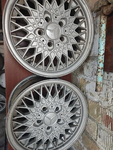 Диски: Литые Диски R 15 Mercedes-Benz, отверстий - 5 — 1