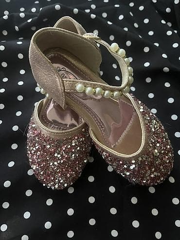 детская обувь для девочек: Детские нарядные балетки для девочки, новые, не одевались - Размер — 1