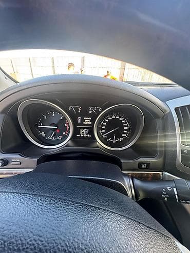 old man: Toyota Land Cruiser: 2012 г., 4.5 л, Дизель, Внедорожник — 5