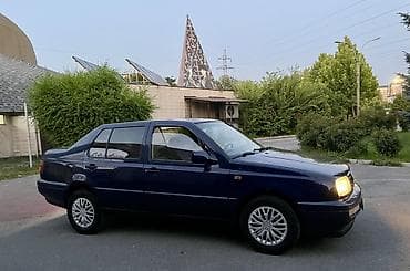 sprinter 2 7: Volkswagen Vento: 1993 г., 1.8 л, Автомат, Бензин, Седан — 4