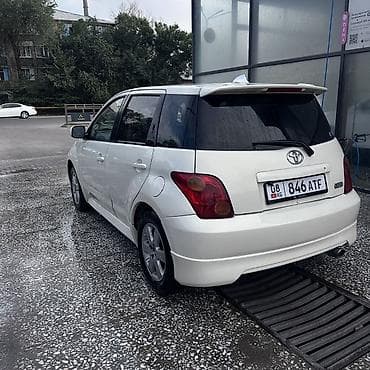 Toyota Ist: 2004 г., 1.5 л, Автомат, Бензин, Хетчбек — 3