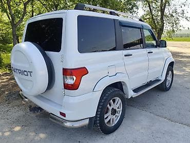 авто телега: УАЗ Patriot: 2016 г., 2.7 л, Ручные, Бензин, Внедорожник — 4