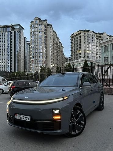 Lixiang L7: 2025 г., 1.5 л, Автомат, Гибрид, Кроссовер
