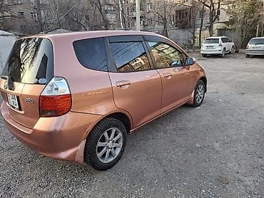 Honda Fit: 2005 г., 1.3 л, Автомат, Бензин, Хэтчбэк — 6