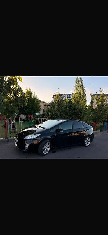 mini coper: Toyota Prius: 2013 г., Гибрид, Хэтчбэк — 7