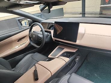 corolla e150: Changan : 2025 г., 1.5 л, Робот, Электромобиль, Лифтбек — 10