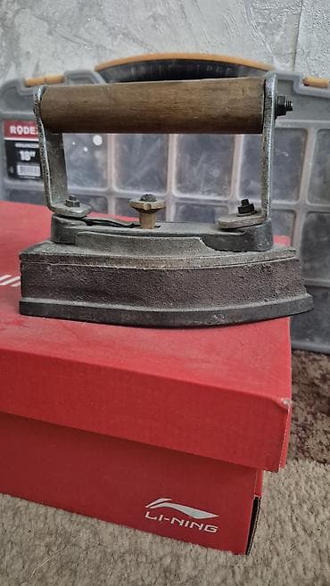 steam iron: Утюг Простой — 2