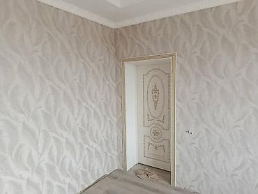 або: Декоративные обои с объемным растительным узором - Тип: флизелиновые — 2