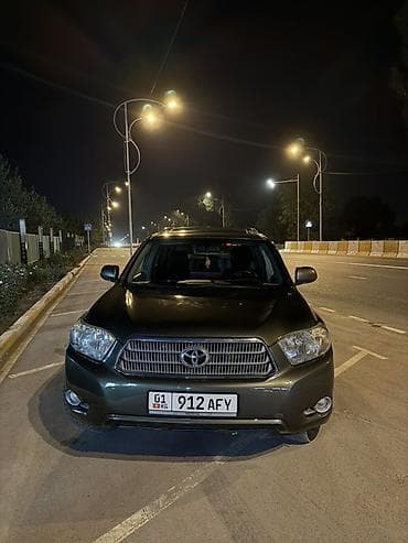 гибрит центр: Toyota Highlander: 2010 г., 3.3 л, Гибрид, Кроссовер — 2