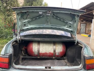 обмен машинами с доплатой: Volkswagen Passat: 1990 г., 1.8 л, Механика, Газ, Седан — 6