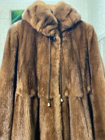 Спецодежда: Носили бережно,очень симпатичного кроя,виде колокольчика,воротник — 10